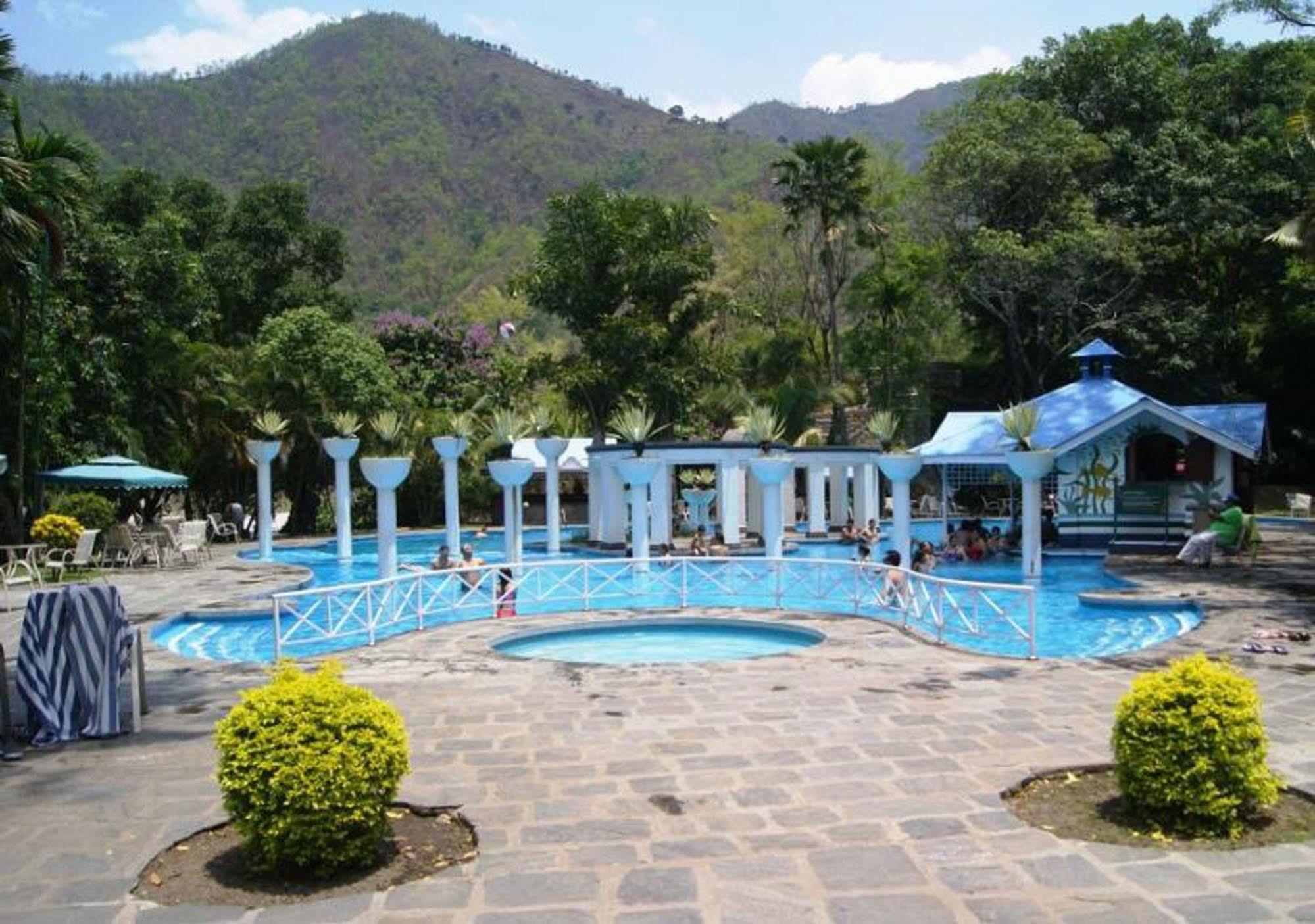 Riverside Spring Resort Darechok Екстериор снимка